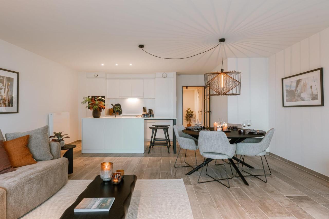 Huswell - Beautiful Overlooking The Marina Appartement *